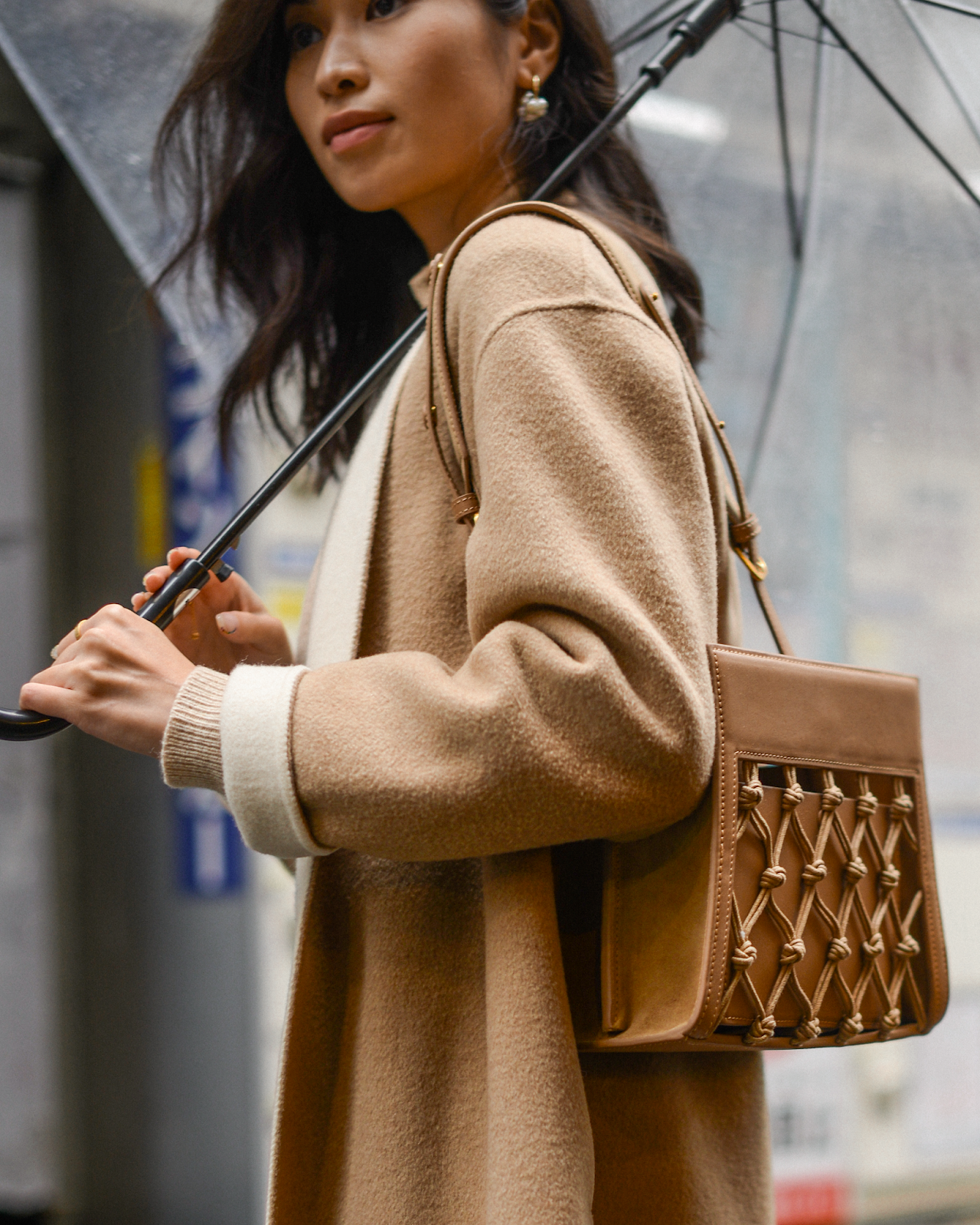 Tokyo in the rain, beige outfit and snake print boots, fall Tokyo outfits - FOREVERVANNY