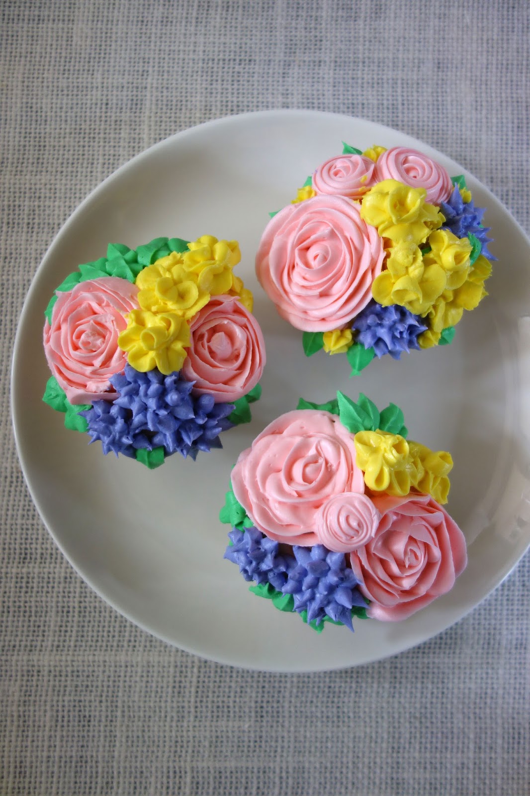 blah to TADA! Buttercream Cupcakes