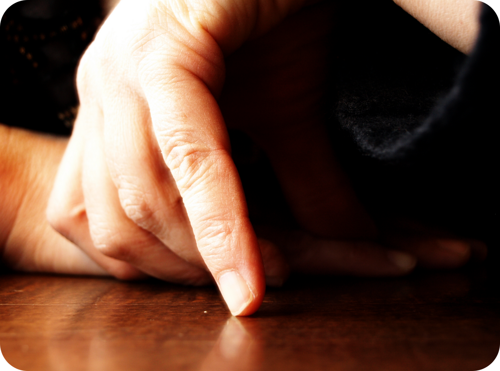 tinywoolf: drawing challenge NEW THEME : hand