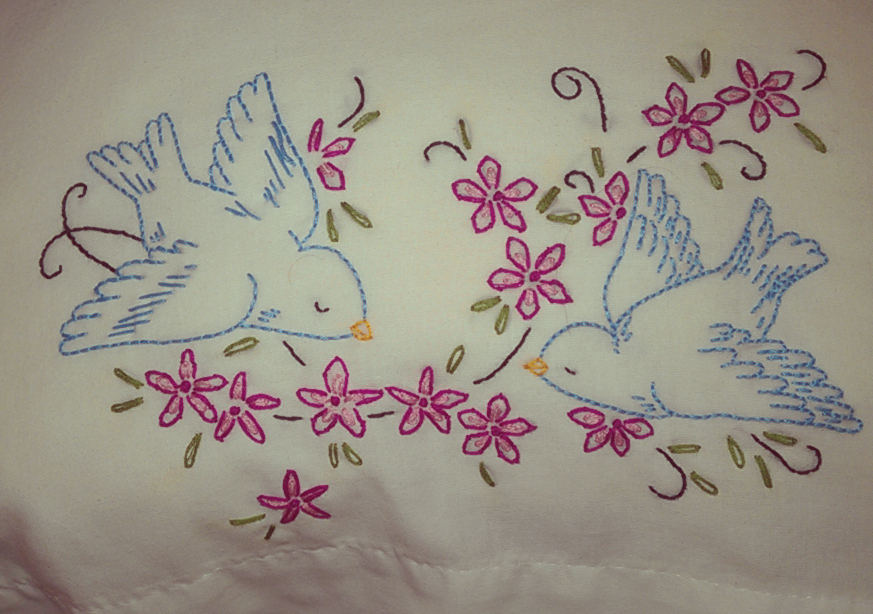 The Vintage Honeybee: Embroidered Love Bird Pillowcases