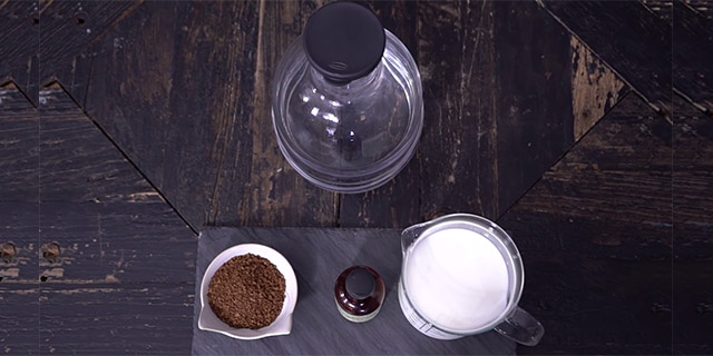 Serinletme Garantili Buzlu Kahve Tarifi Serinleten Soğuk İçecekler