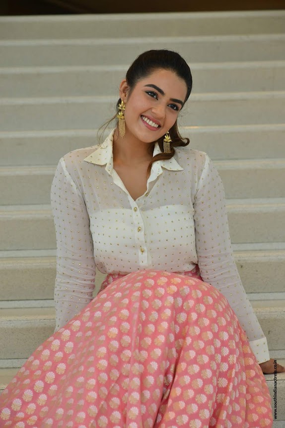 Kavya Thapar at Ee Maya Peremito Teaser Launch