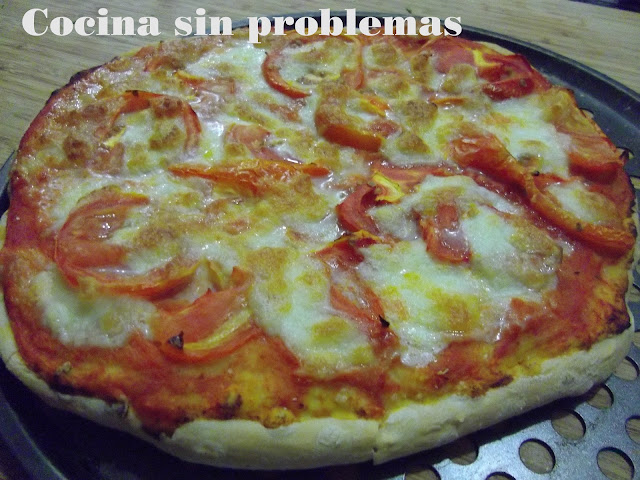  Pizza básica, tomate, orégano y mozzarella 