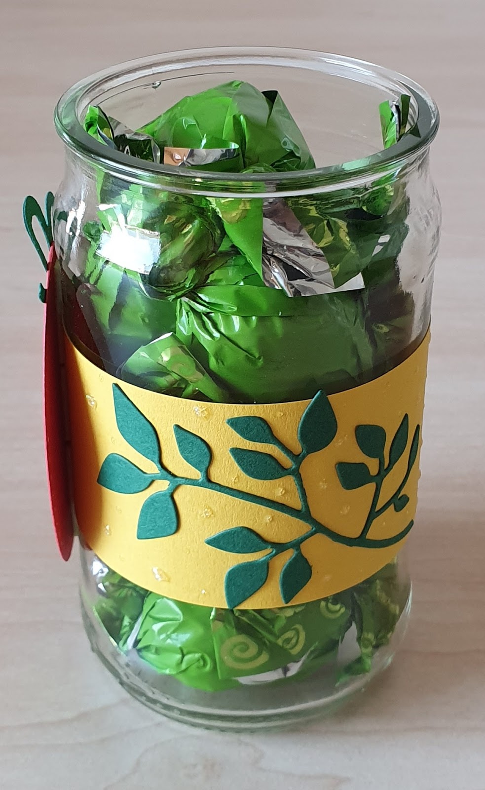 Tabla 1 001 Bmp 976 1600 Tabla Y Sellos