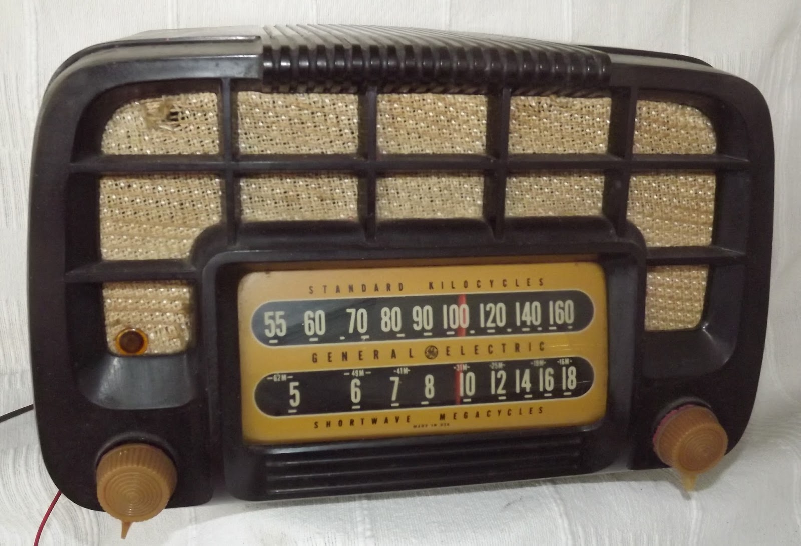 Os rádios do Claudino: Rádio General Electric modelo X-257