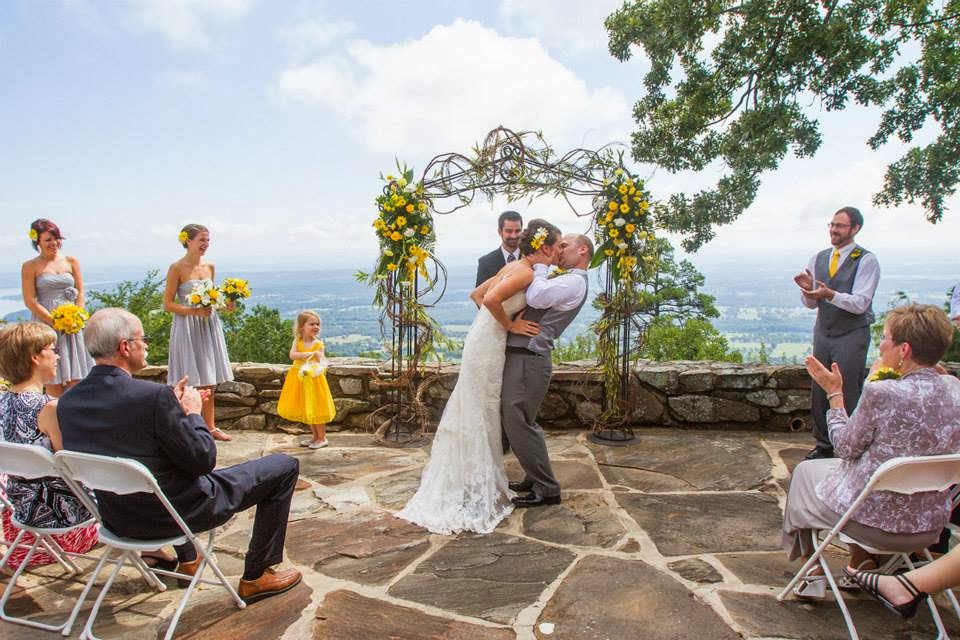 Cathy's Flowers Lovely Yellow Wedding on Mt. Nebo