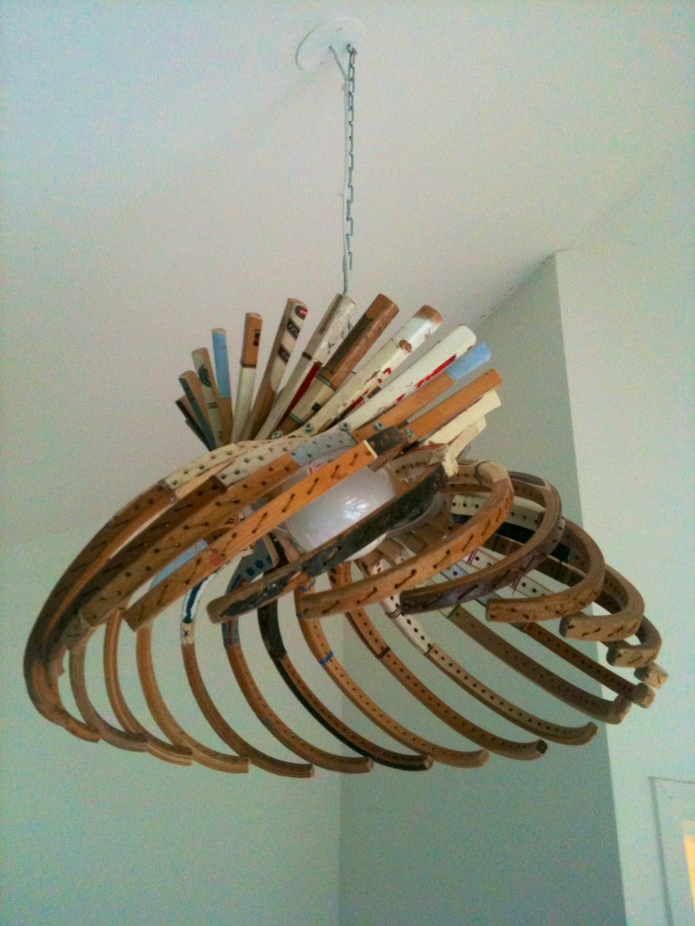 How to Recycle: Bring Back to Life an Old Tennis Rackets
