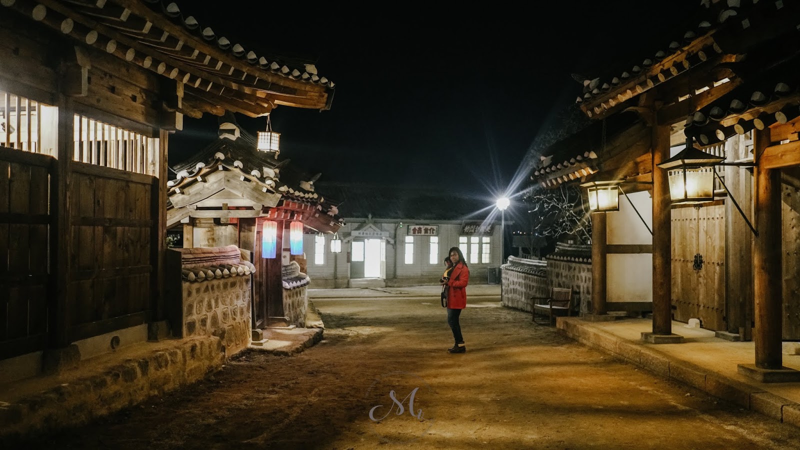 Nonsan Sunshine Studio 논산 션샤인스튜디오 an Instant Time Travel Switch Mini en Monde