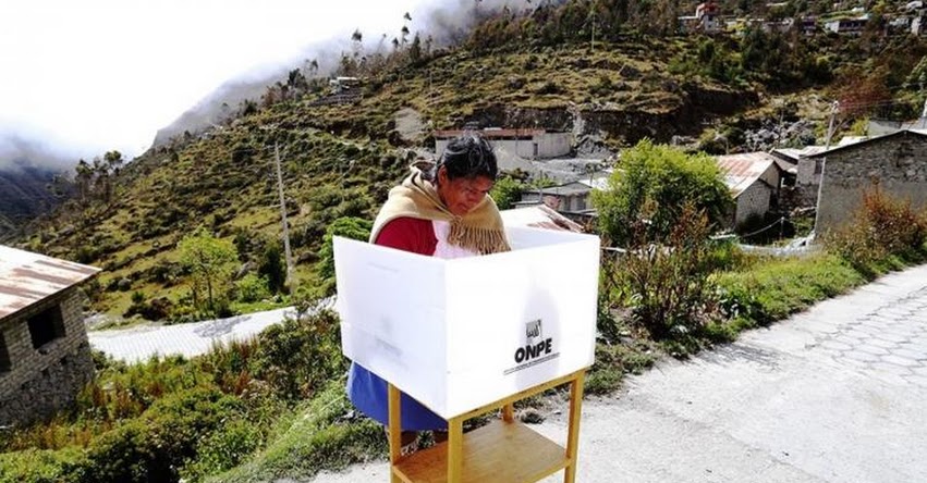 ELECCIONES 2017: ONPE inició capacitación a electores de Puno para la consulta de revocatoria - www.onpe.gob.pe ELECCIONES 2017: ONPE inició capacitación a electores de Puno para la consulta de revocatoria - www.onpe.gob.pe