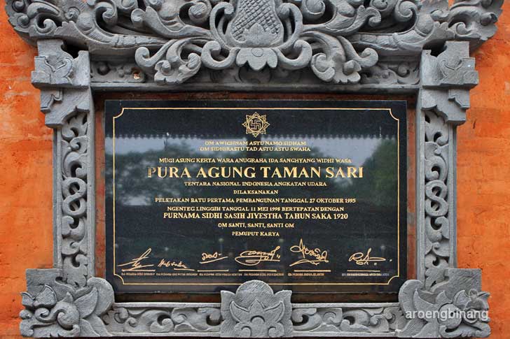 pura agung tamansari halim perdanakusuma