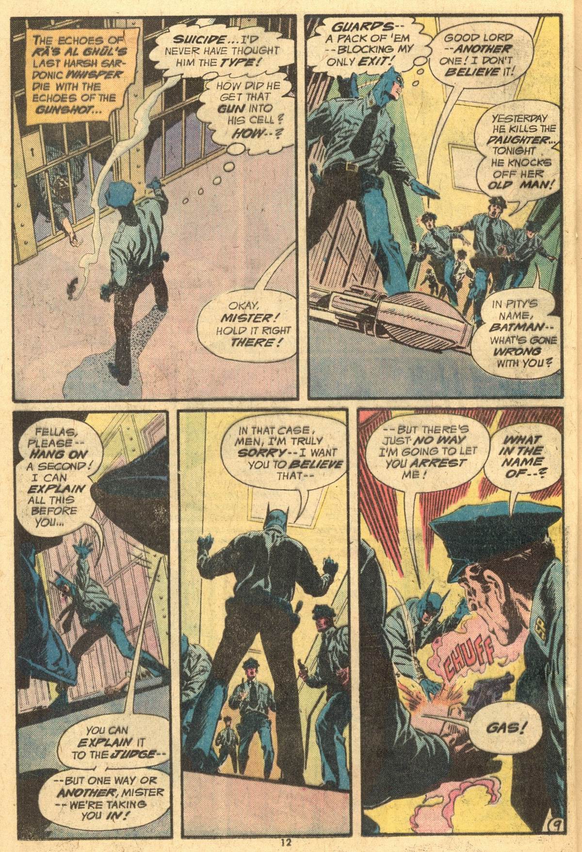 Read online Detective Comics (1937) comic -  Issue #445 - 12
