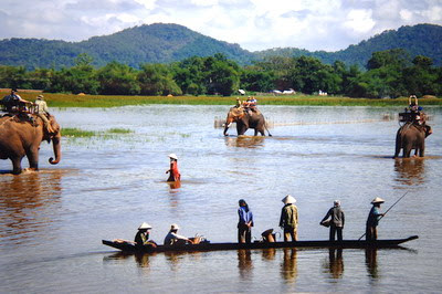 Ban-Mê ngày về Ban-Mê ngày về