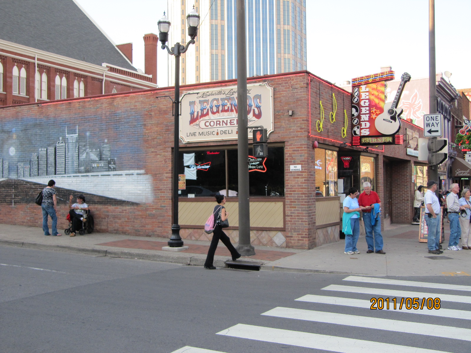 Jeeps Pubs Taverns and Bars Legend's Corner (Nashville, Tennessee)