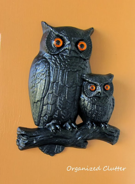 Vintage 1977 Owl Plaques to Halloween Owls