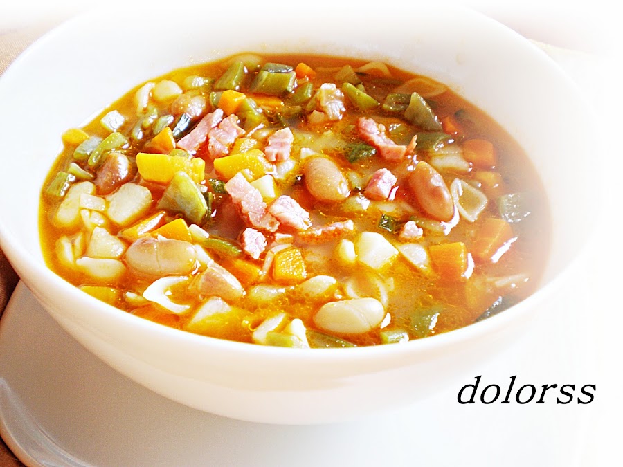 sopa de garbanzos