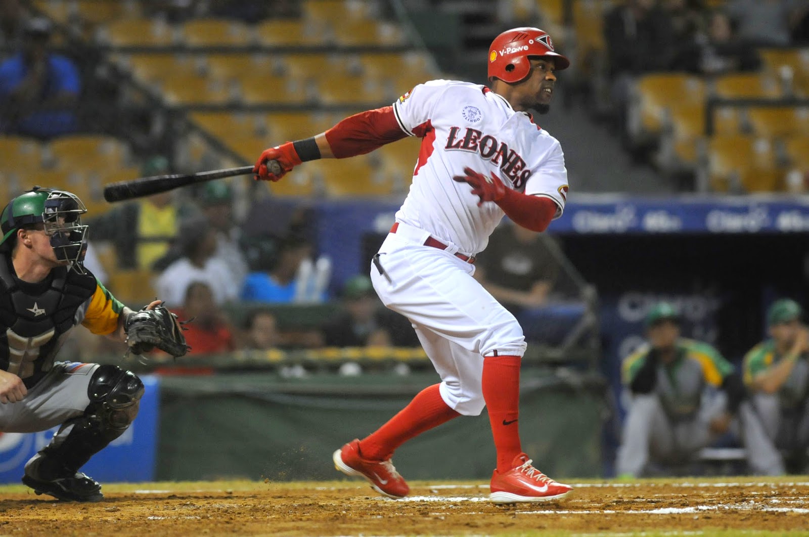 Wilkin Castillo fue el verdugo contra los Toros. Escogido gana 5-3 