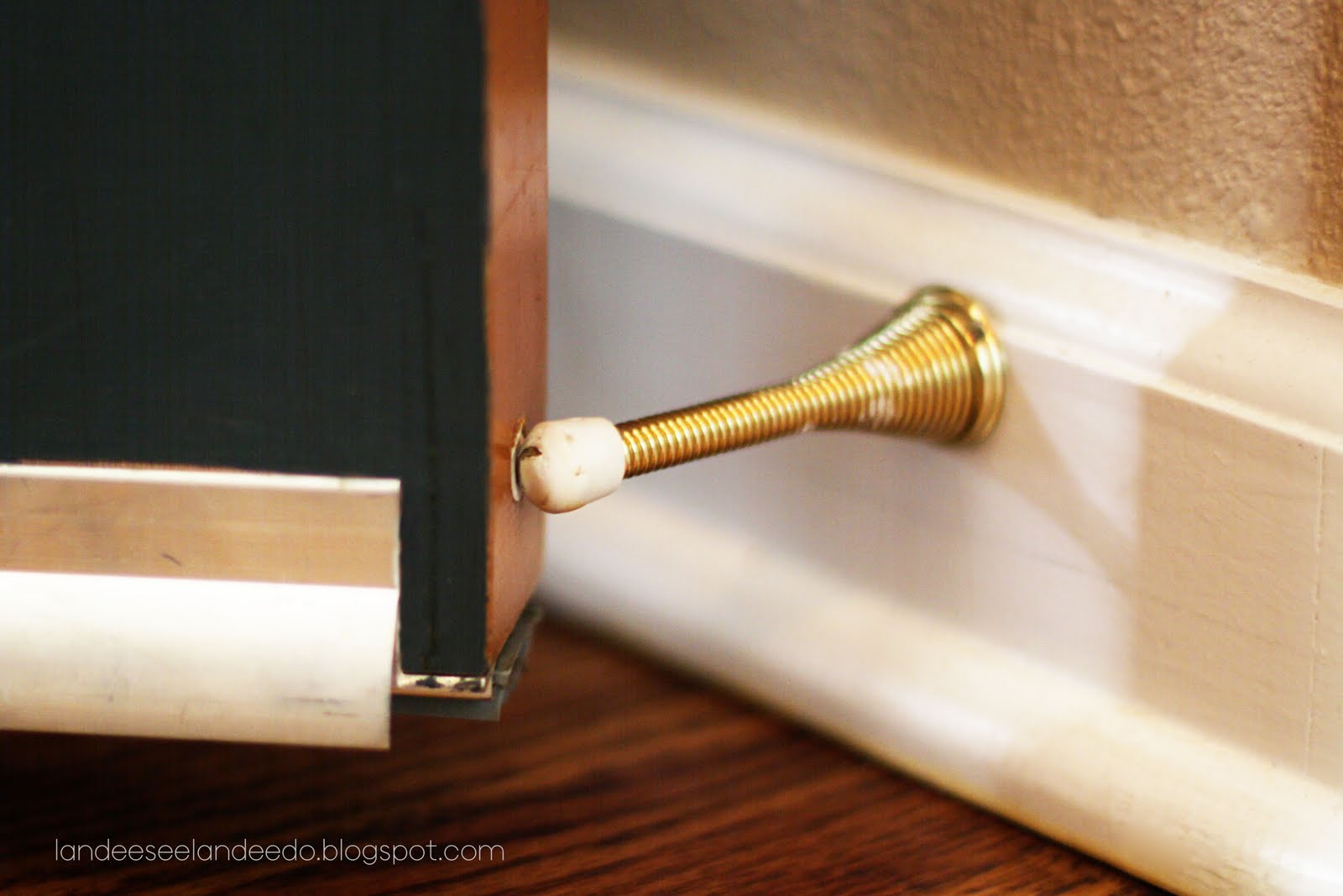 Decorative door stops hi-res stock photography and images - Alamy
