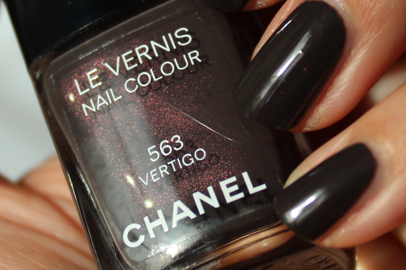 chanel dark grey nail polish