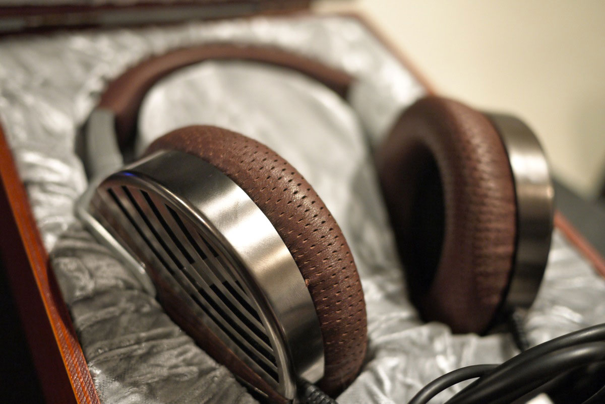 stereo headphone Why spend GBP 1,000 headset?