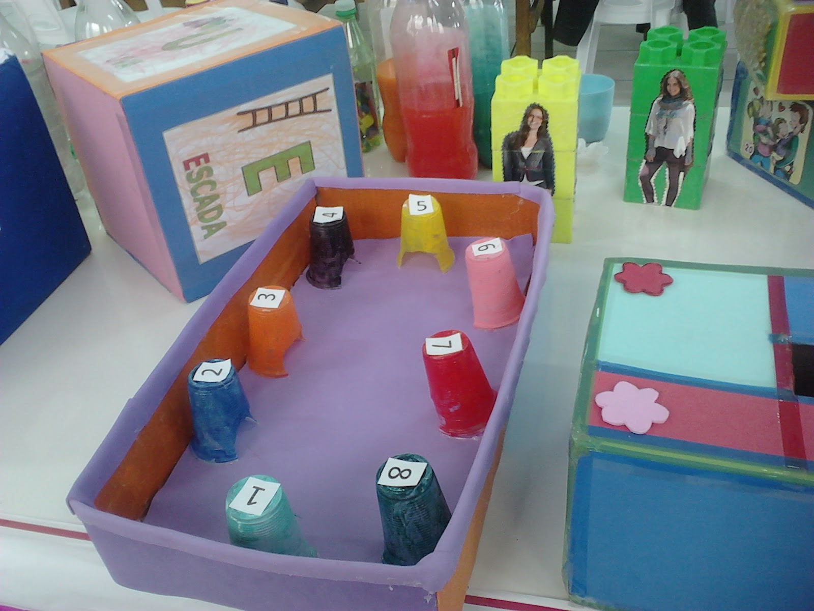 JOGOS E BRINQUEDOS EDUCATIVOS: Jogos e brinquedos com sucatas para ...