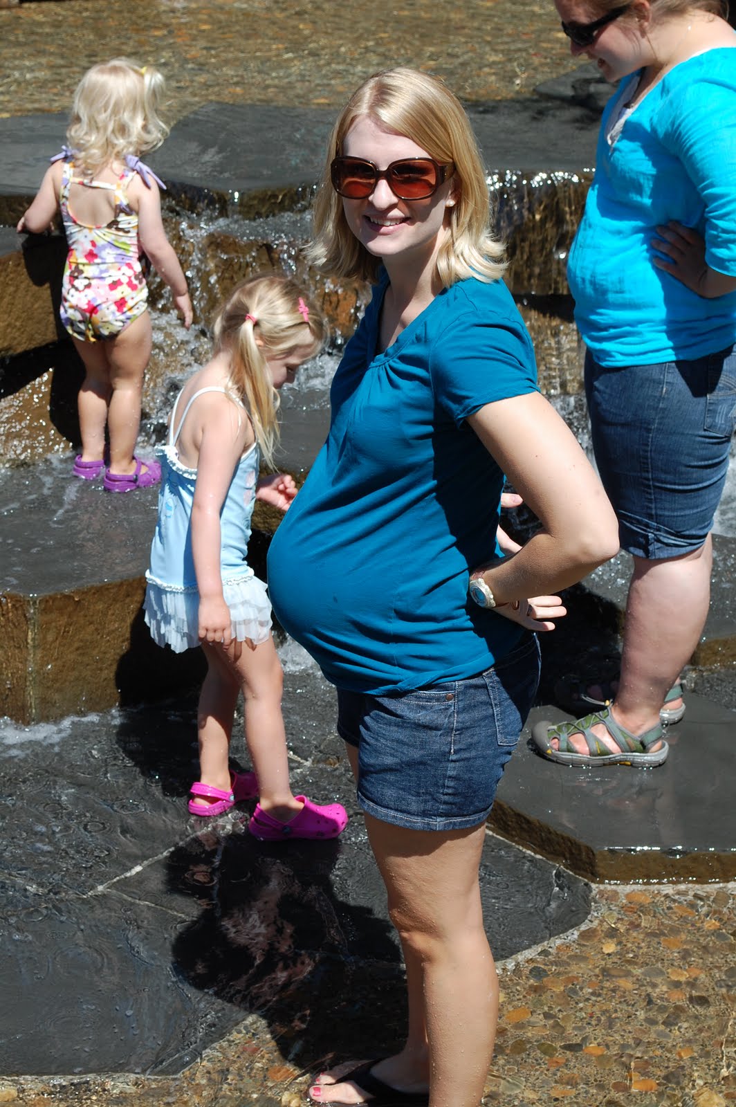 Our Yuppie Life: growing belly