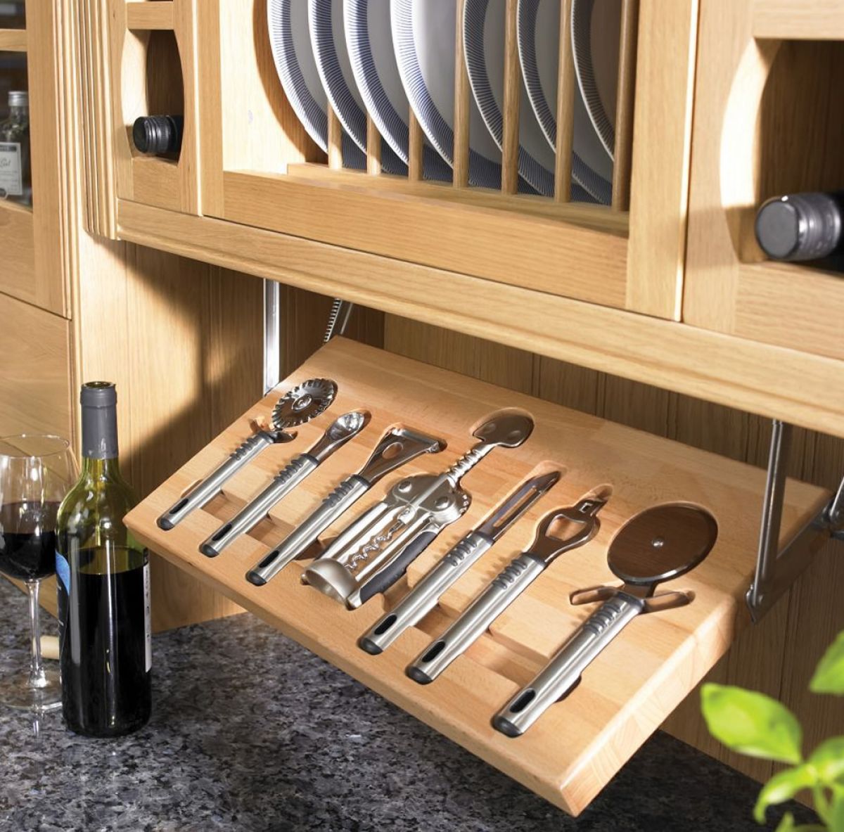 Smart & Stylish Kitchen Storage Systems ClutterFree