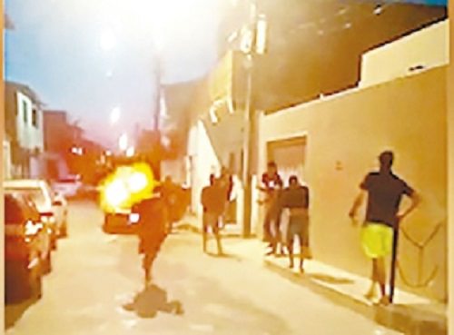 Resultado de imagem para Criminosos filmam invasão e tiroteio NA BARRA DO CEARÁ