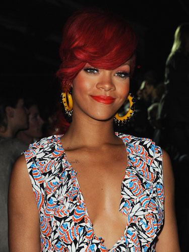 https://2.bp.blogspot.com/-ZQigwVPIrXw/Tbpp_VdnDmI/AAAAAAAAAXI/z78vC6af-e8/s1600/4c05e_rihanna-red-hair-styles-16.jpg