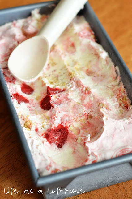 Easy Strawberry Cheesecake Ice Cream by Life in the Lofthouse
