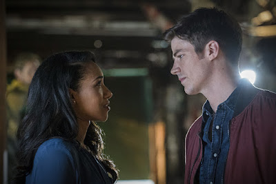 Image of Grant Gustin and Candice Patton in The Flash Season 3