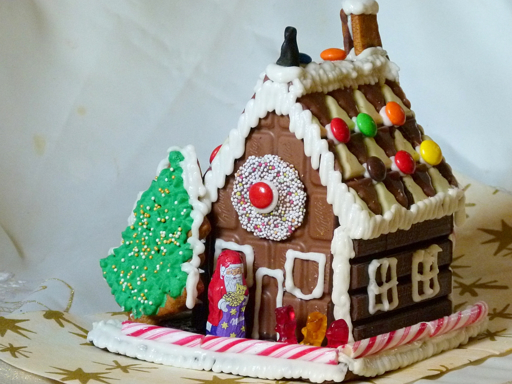 In der Weihnachtsbäckerei: KitKat Weihnachtshäuschen