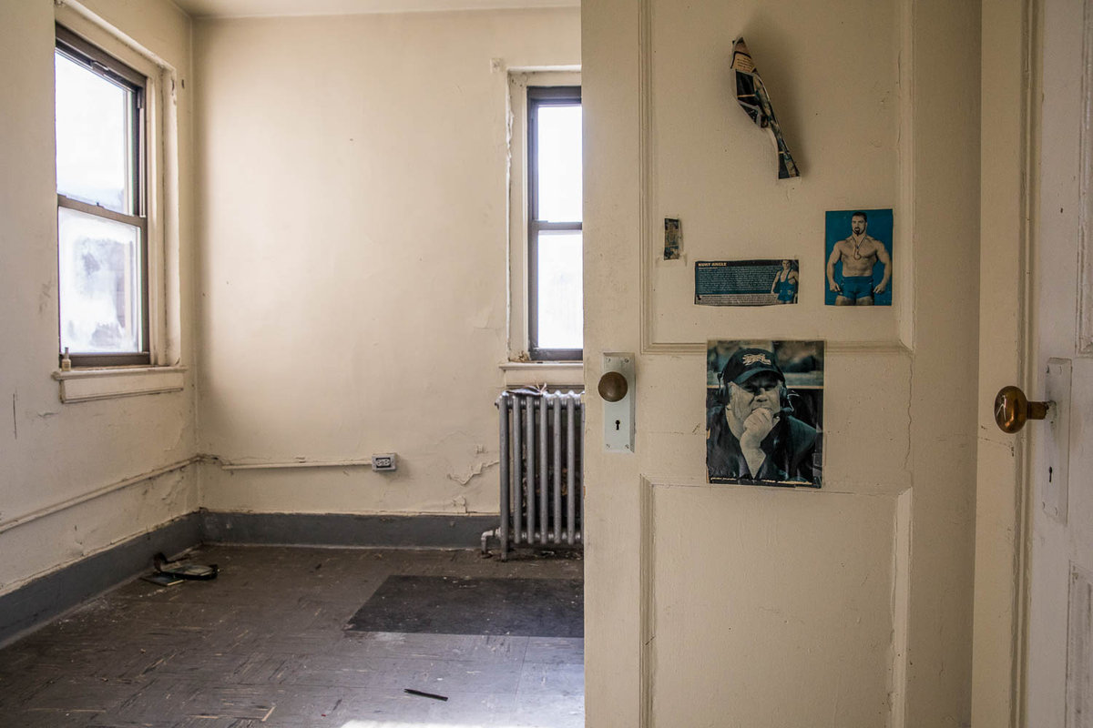 Deserted Places A secret abandoned apartment inside New York's Hunts
