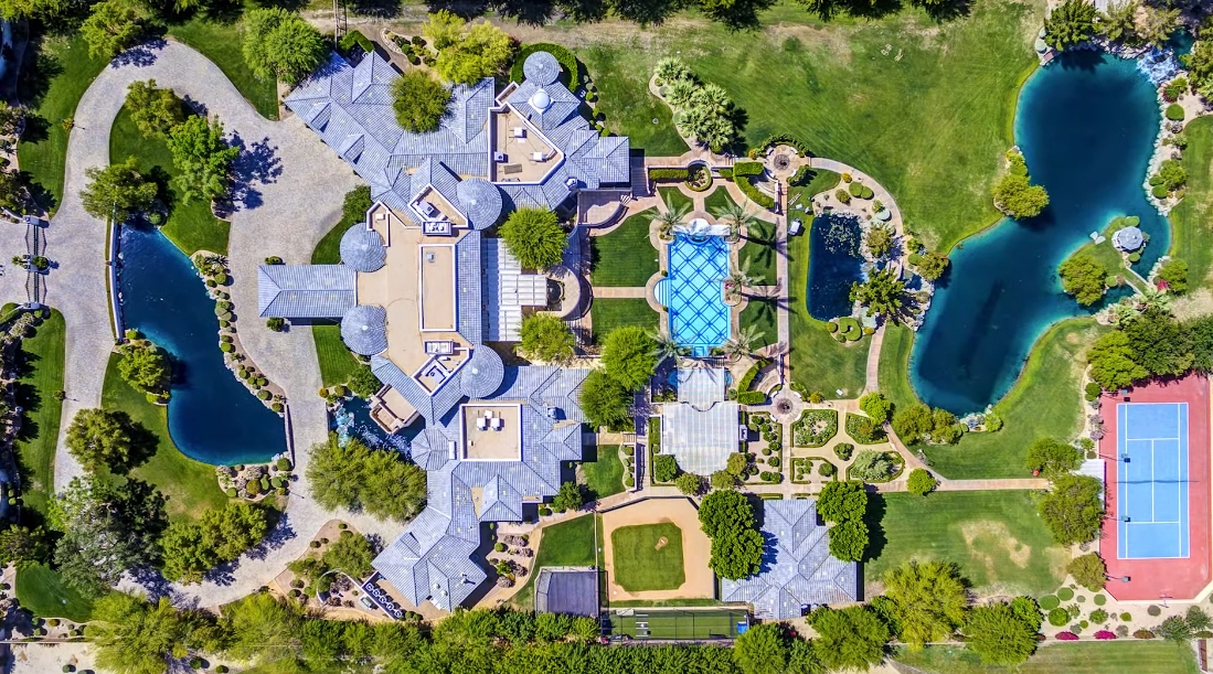 Tour Coachella Valley, CA Luxury Classic Mansion vs. 19 Interior Design Photos