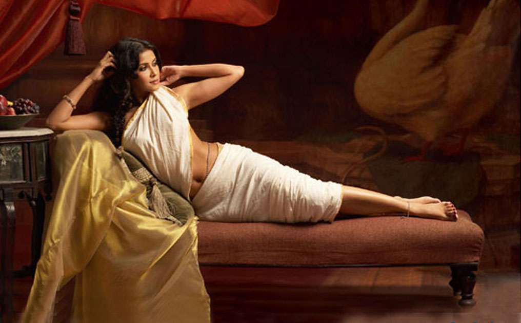 Nandana sen Hot Indian Actress when Classical Hot appearance in her last mo...