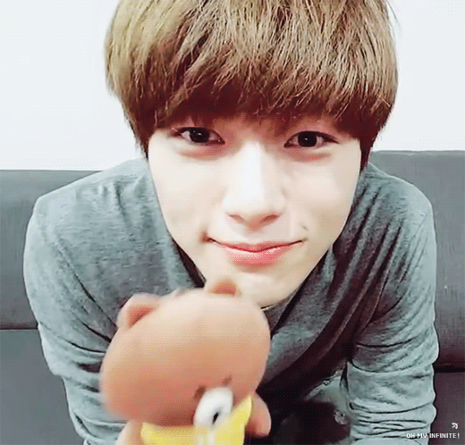 오늘자 얼굴이 콘텐츠였던 아이돌 V앱 | 인스티즈