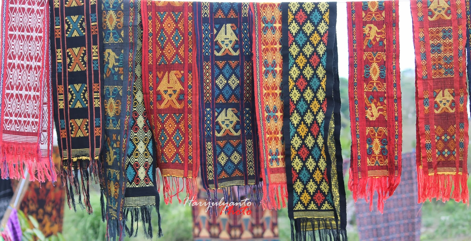 KAIN TENUN KHAS SUMBA | dhanibaraqwan