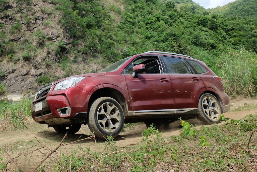 Subaru Foresters Go Off The Beaten Path | CarGuide.PH | Philippine Car