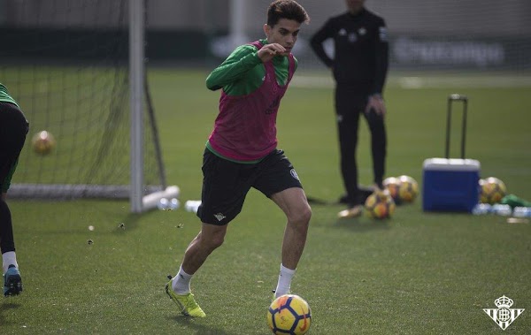 Oficial: El Betis firma a Marc Bartra hasta 2023 Oficial: El Betis firma a Marc Bartra hasta 2023