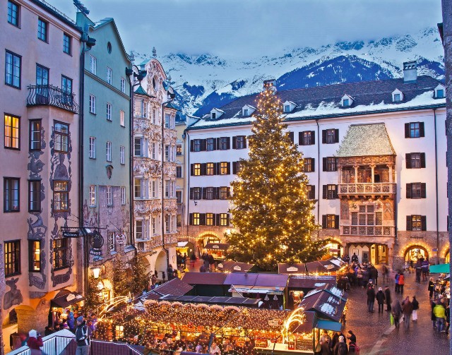 Natale A.Offerte Mercatini Di Natale A Innsbruck 3 Giorni In Eccellente Hotel Centrale Da Soli 103 Anche Per Natale E Epifania Poracci In Viaggio I Migliori Voli Hotel E Pacchetti Per Viaggi Low Cost