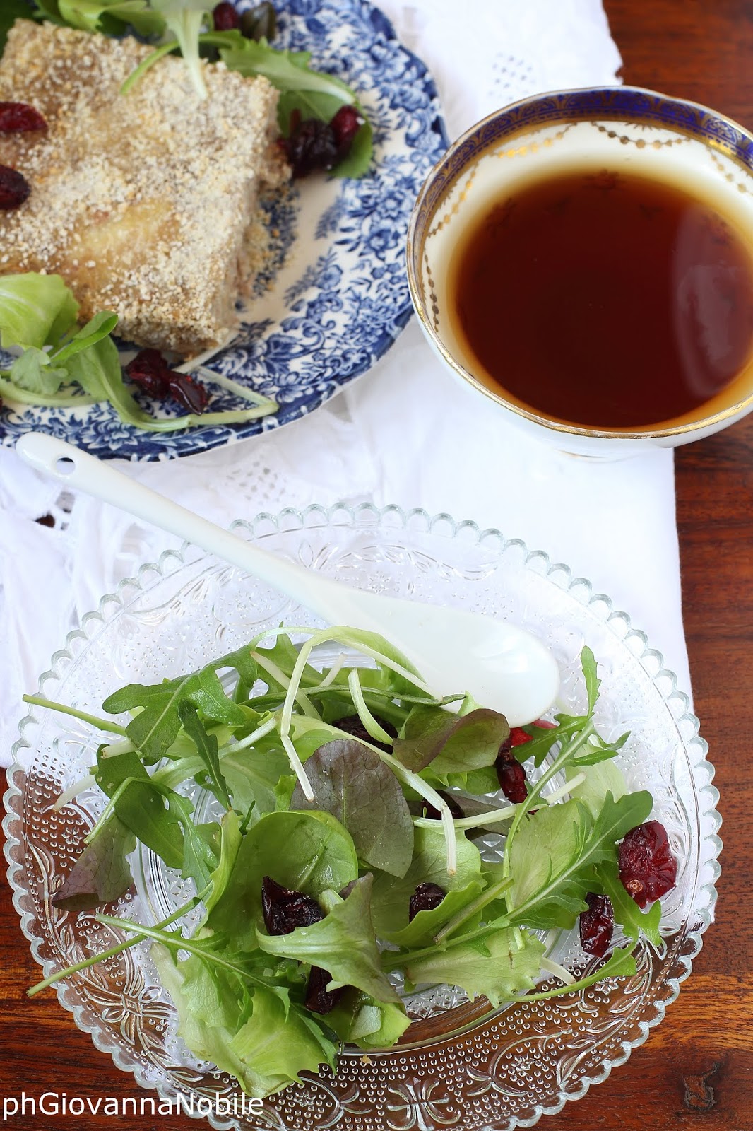 Tortino di carne con prosciutto cotto, fior di latte e uova sode