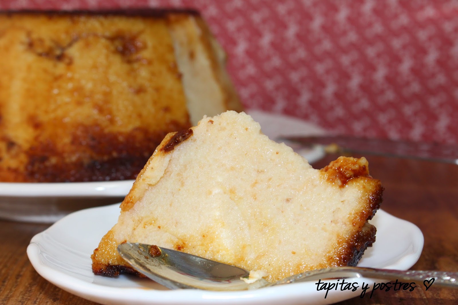 Tapitas y Postres Pudin de pan y leche condensada.
