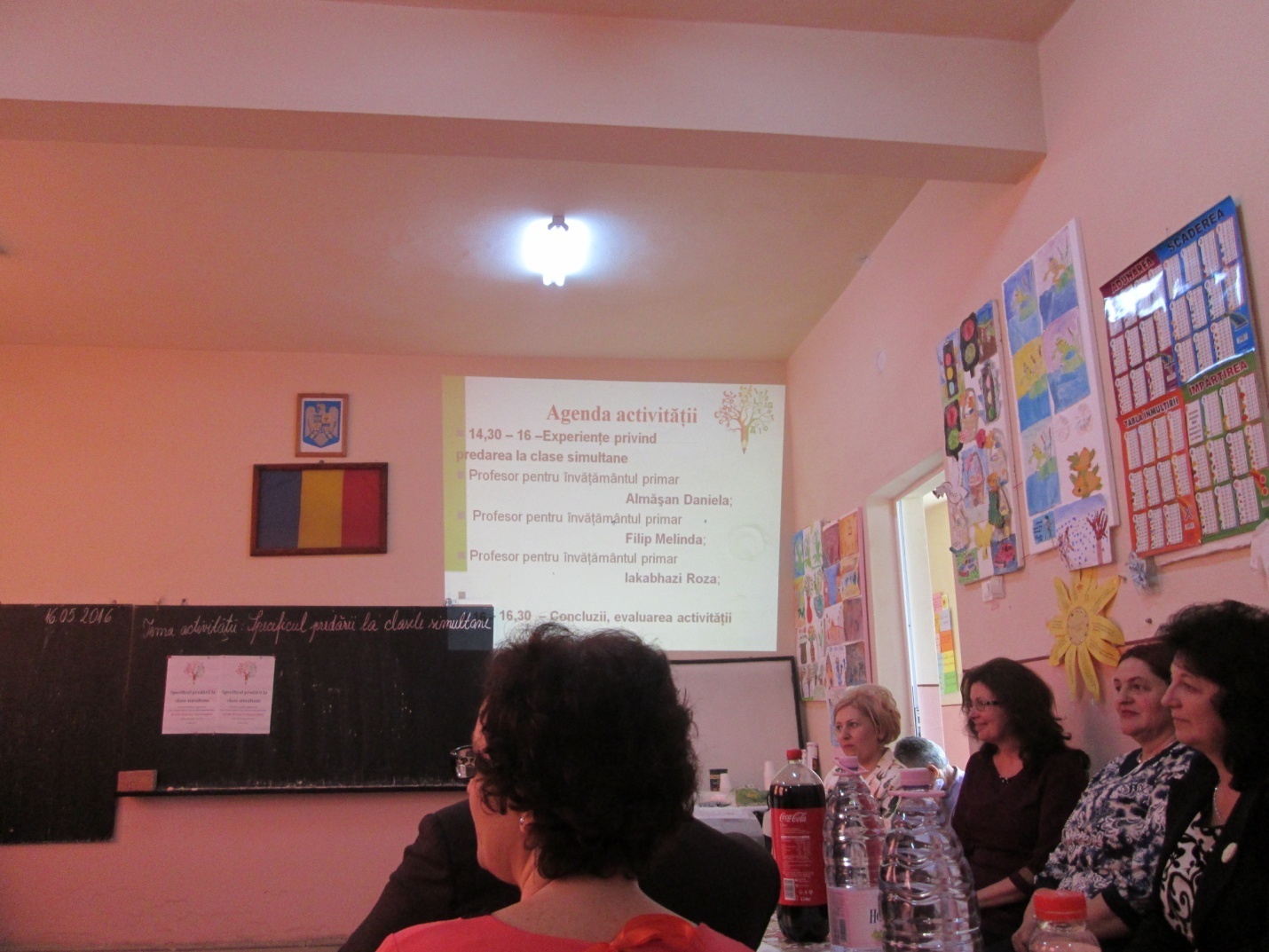 Vesti Bune Pentru Profesori Mariri De Salarii Pentru Predarea Simultana La 2 5 Clase De Elevi