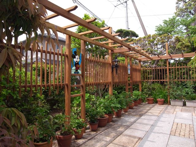 ユーカリ専門エコウッド景観協同組合 オリジナルのバラ棚リフォーム