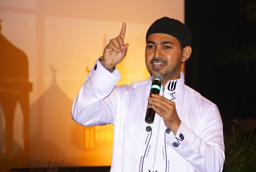 Kumpulan Foto Ustad Ahmad Al Habsyi Terbaru Lengkap - Kang Empo