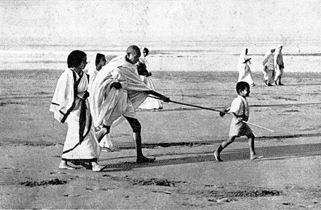 Four Generations Of Mahatma Gandhi Family Photos | Rare & Old Vintage Photos | Real-Life Photos