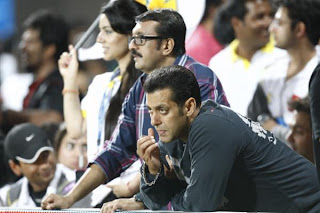 Salman Khan watches Kerala Strikers Vs Mumbai Heroes Match