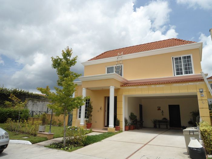 CITYMAX LATINOAMERICA CASA EN VENTA CARRETERA A EL SALVADOR