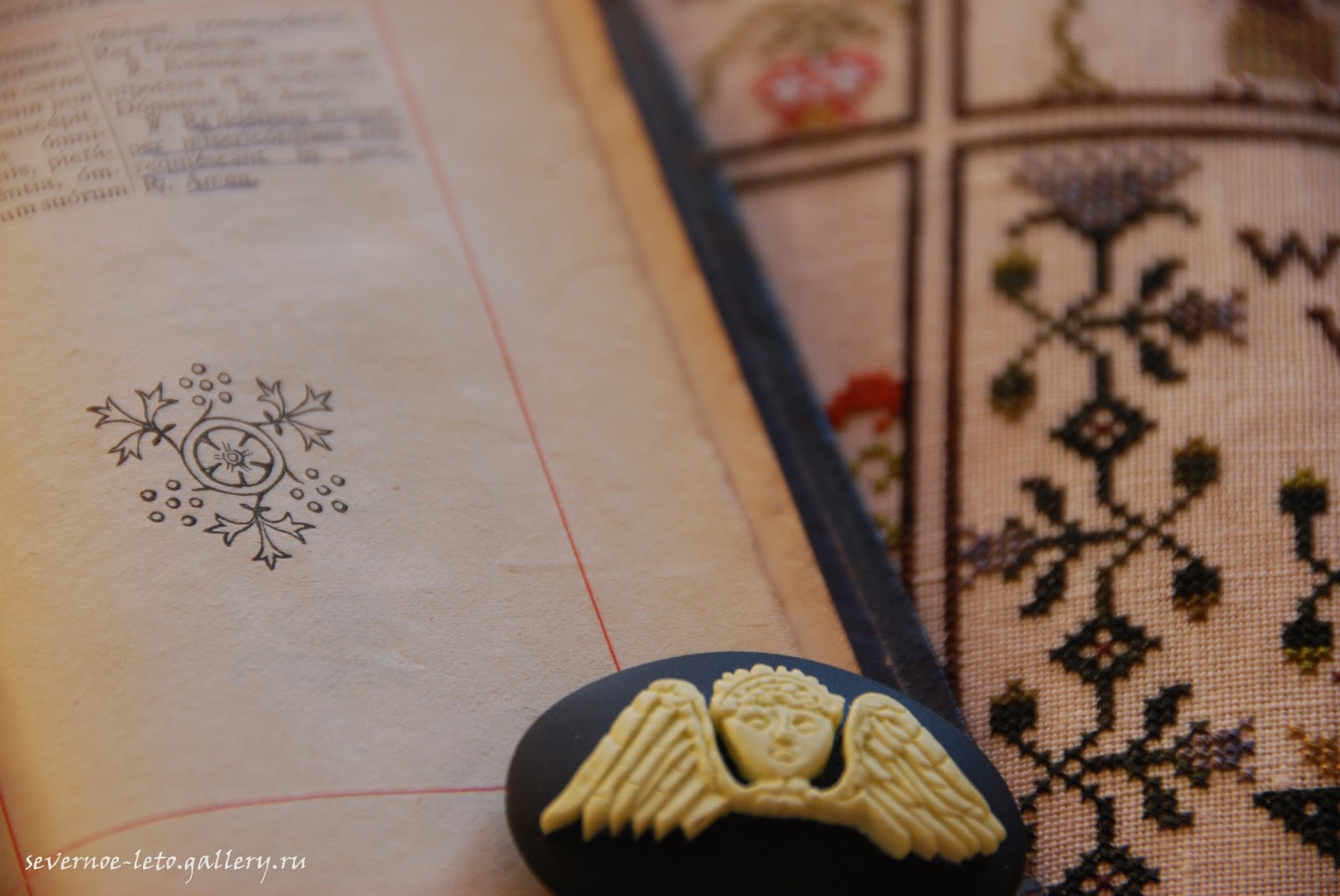 Вышивка с историей Plum Street Samplers Brother's Keeper