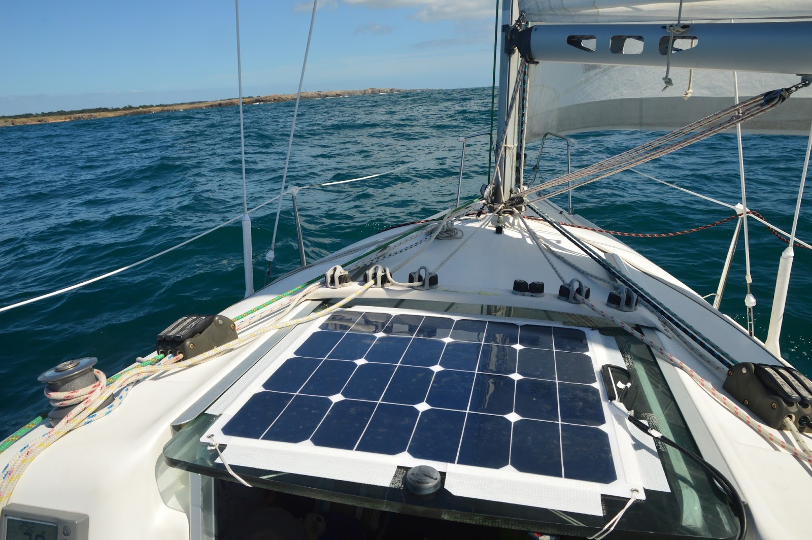 chargeur solaire voilier