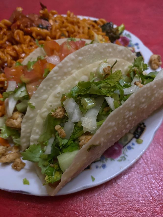 delicious and easy-to-make chicken tacos